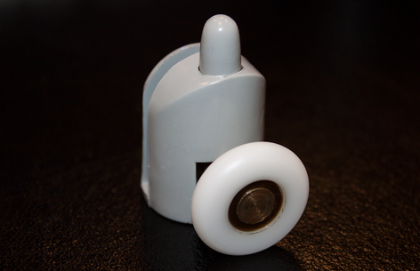 8000-130-1002_Enkelthjul med trykknap