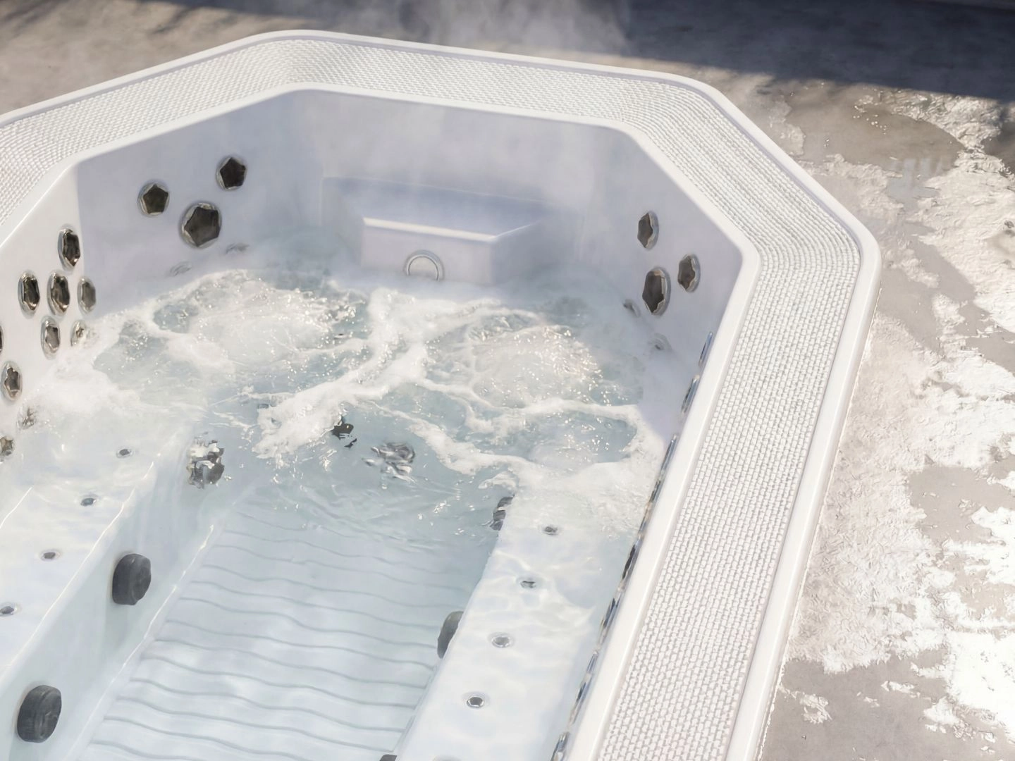 Lagoon outdoor spa for public use - Picture 4