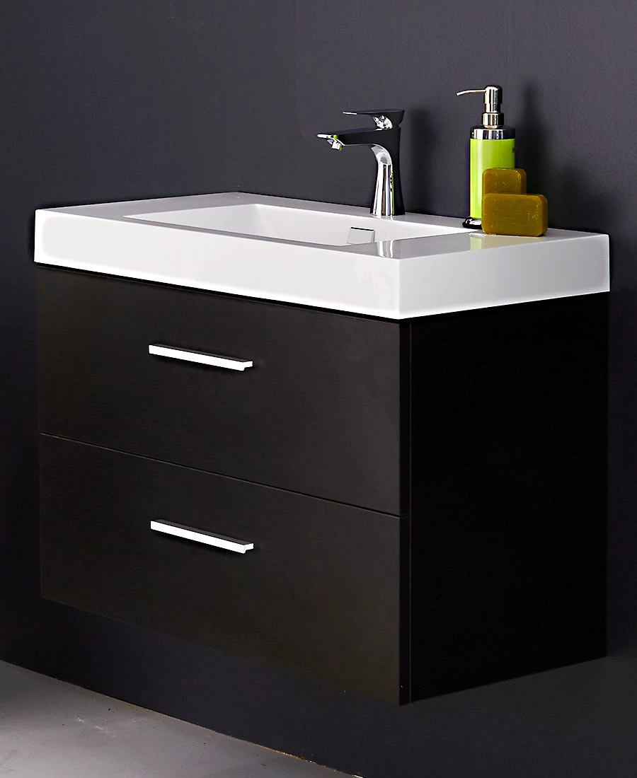 Sascha (Black)